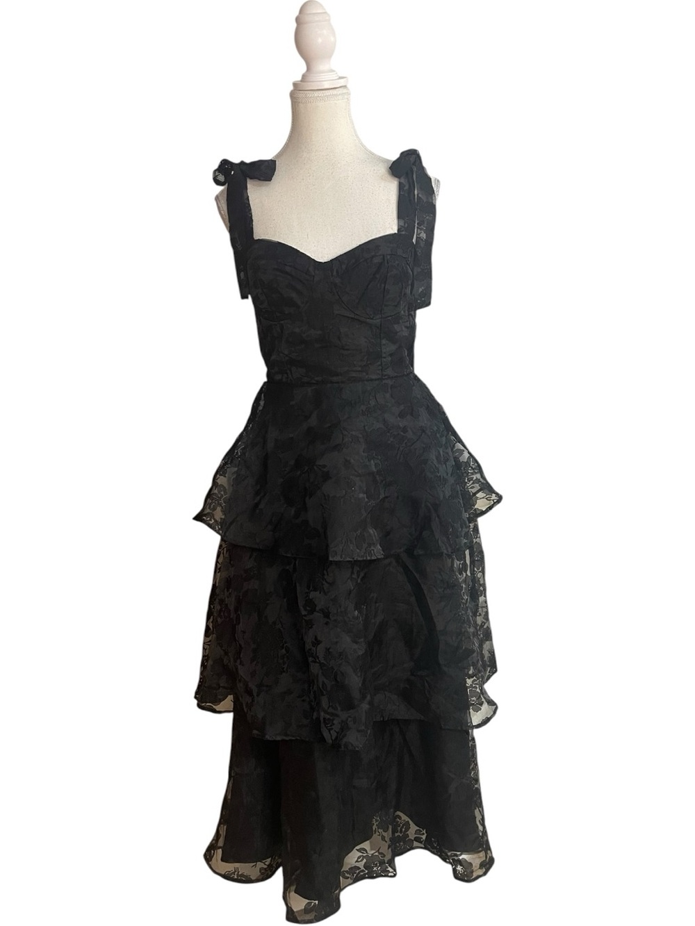 Lulus Glamorous Sweetie Tie-Shoulder Burnout Lace Tiered Midi Dress Black